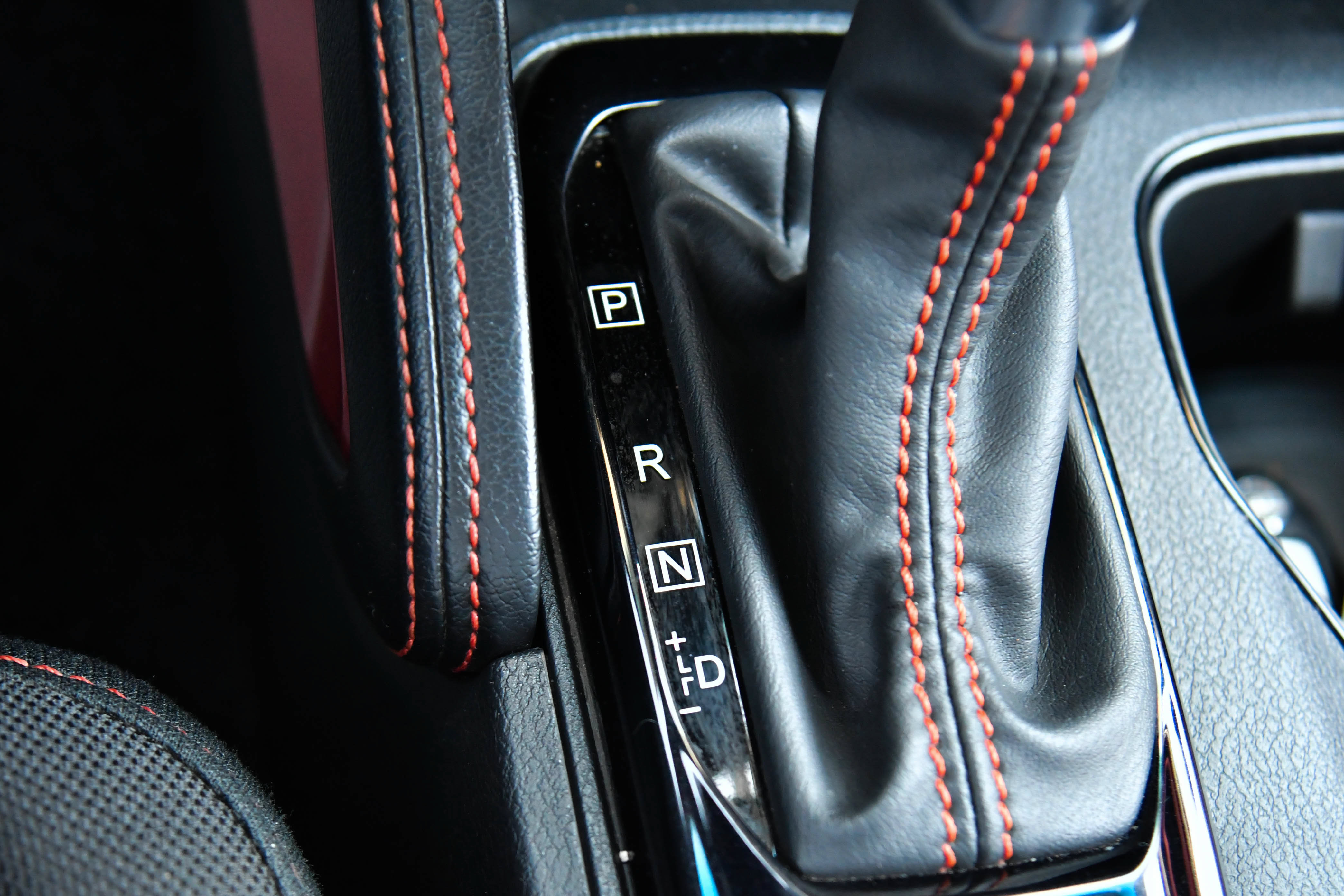 Used 2022 Nissan Frontier Pro-X RWD image 25