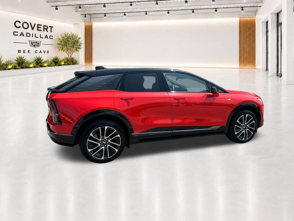 Certified 2025 Cadillac Optiq Sport 1 AWD/4WD image 12