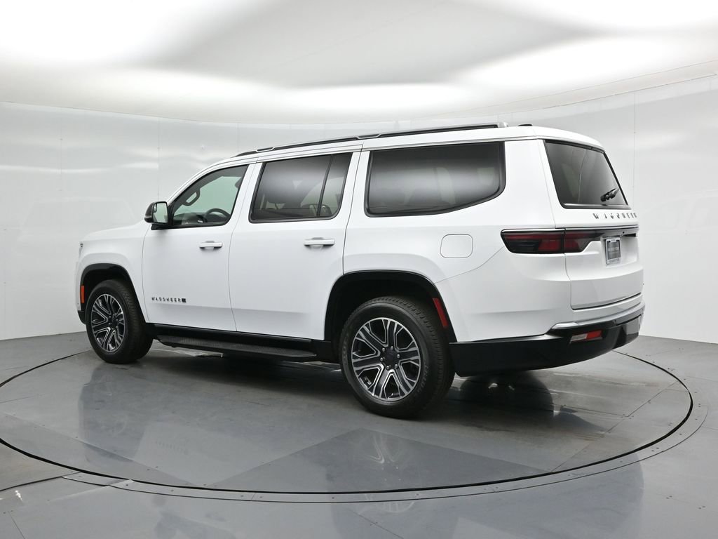 Used 2024 Jeep Wagoneer Series II w/ Flexible Seating Group image 7