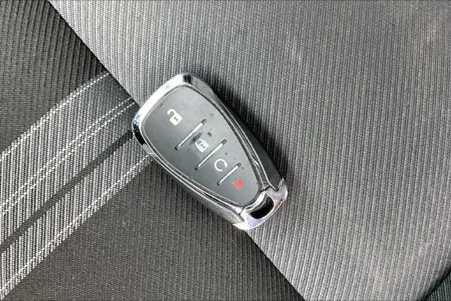 Used 2025 Chevrolet Blazer LT FWD image 11