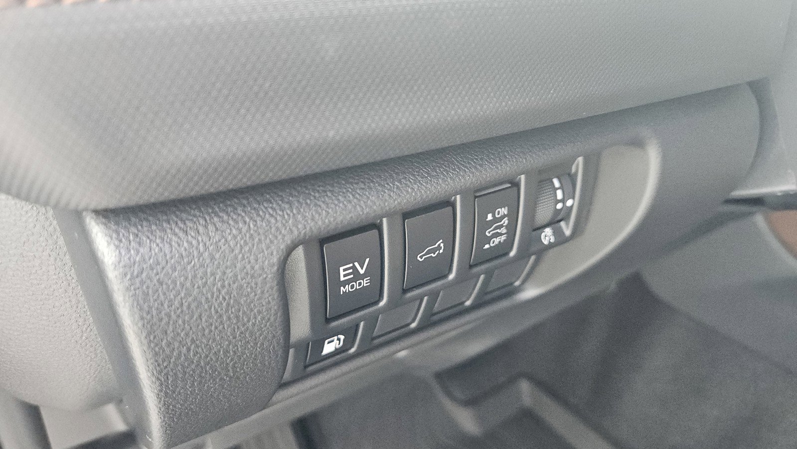 New 2025 Subaru Forester Touring image 19