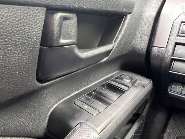 Used 2025 Toyota Tacoma SR5 AWD/4WD image 21