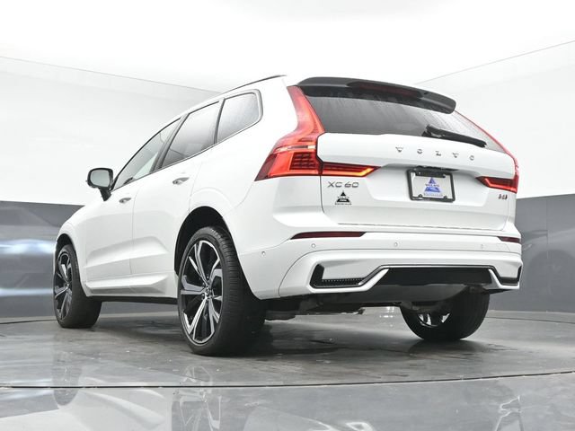 Used 2023 Volvo XC60 B5 Ultimate AWD/4WD image 16