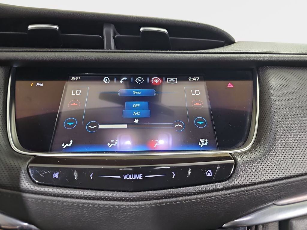 Used 2017 Cadillac XT5 Luxury w/ Driver Awareness Package AWD/4WD image 24