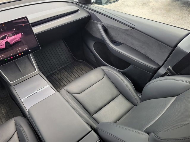 Used 2026 Tesla Model Y Long Range image 12