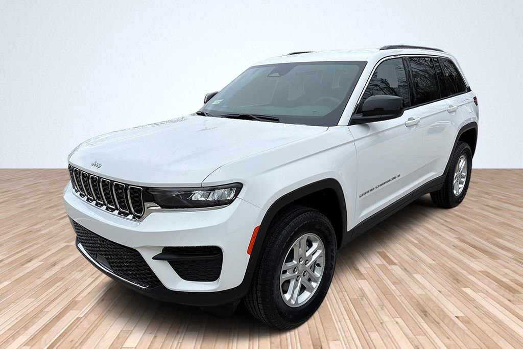 New 2025 Jeep Grand Cherokee Laredo w/ Luxury Tech Group I image 2