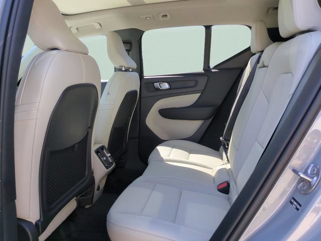 New 2026 Volvo XC40 B5 Ultra AWD/4WD image 10