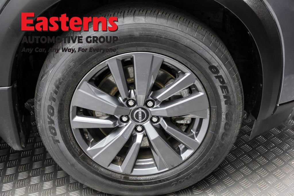 Used 2024 Nissan Pathfinder S image 28