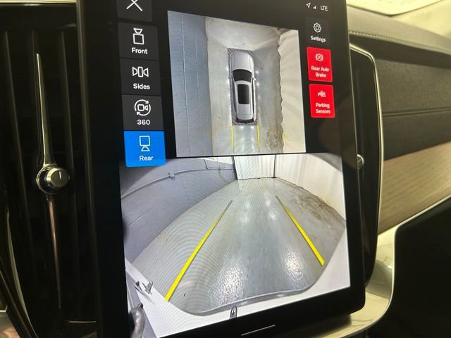 Used 2025 Volvo XC90 B5 Plus image 19