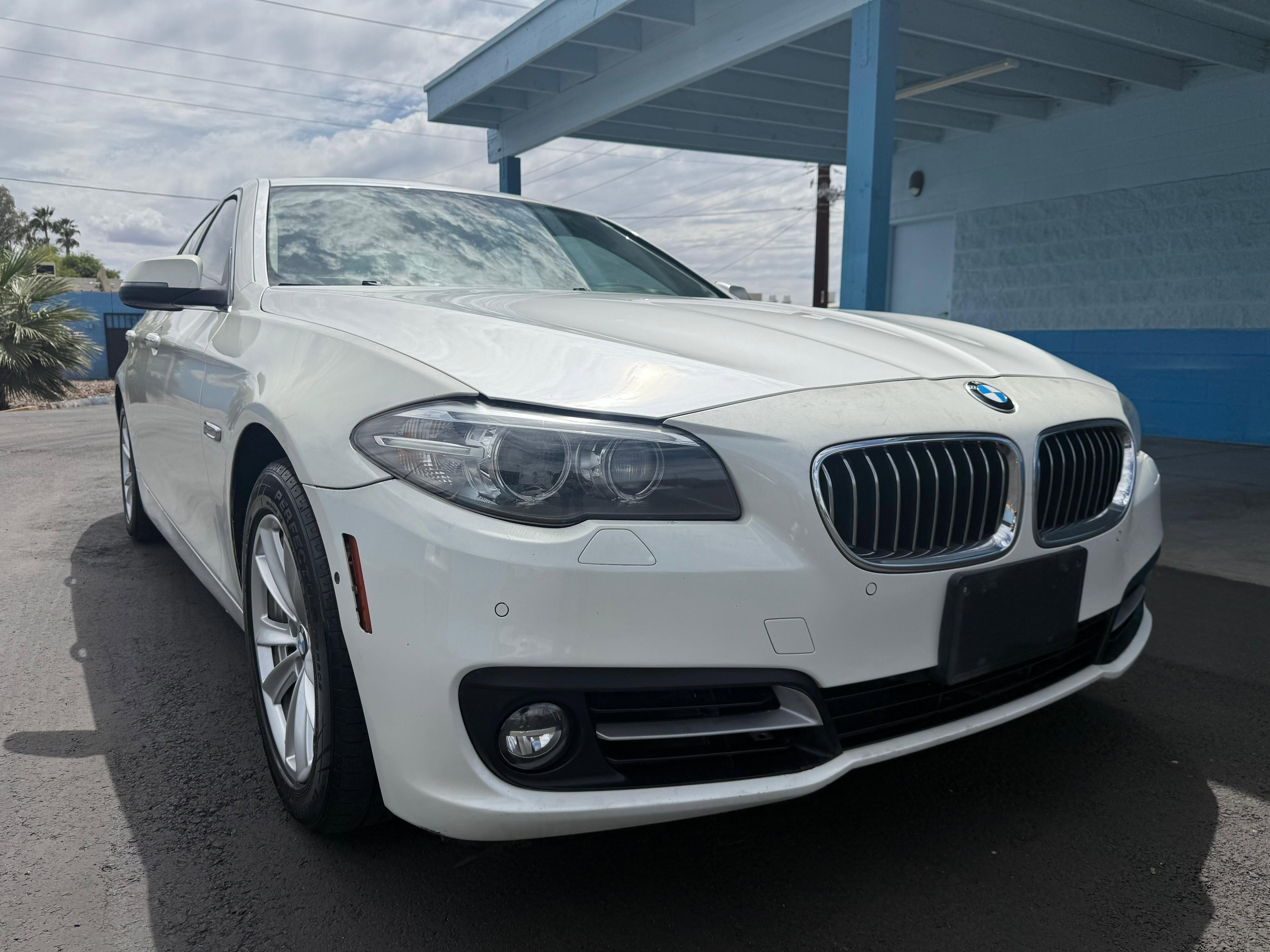 Used 2015 BMW 528i Sedan RWD image 1