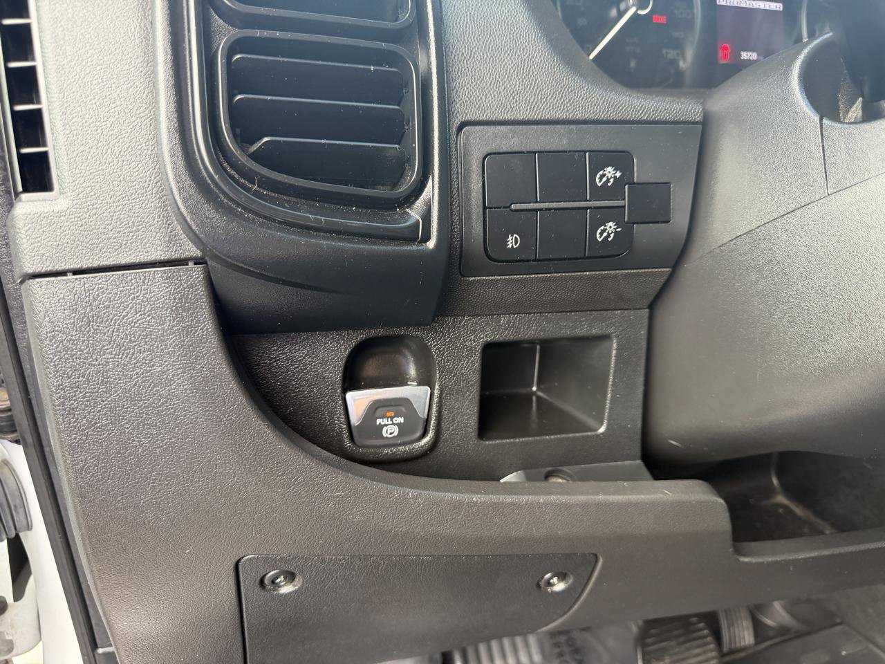Used 2023 RAM ProMaster 2500 FWD image 14