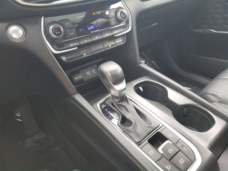 Used 2019 Hyundai Santa Fe Limited AWD/4WD image 34