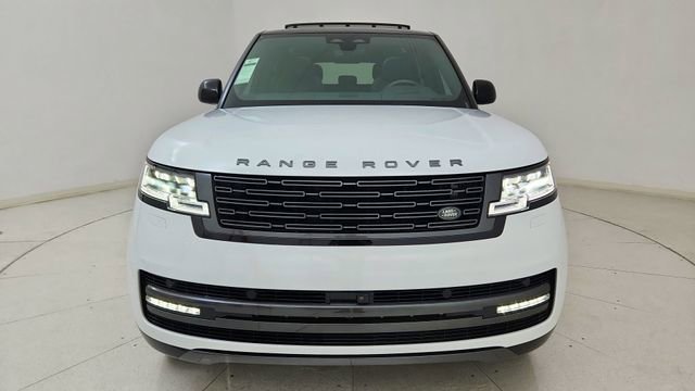 Used 2025 Land Rover Range Rover SE image 13