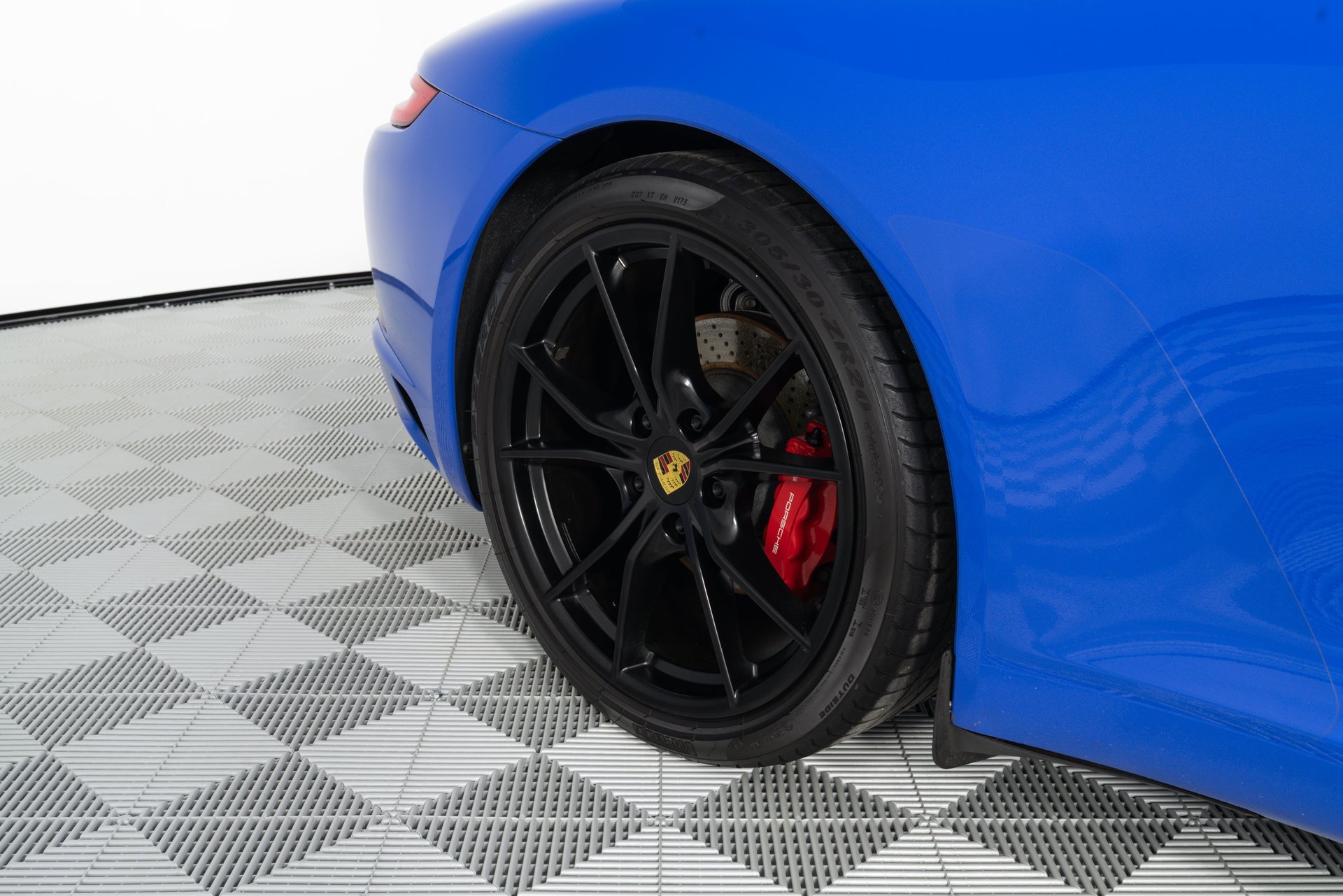 Used 2017 Porsche 911 Carrera S image 54