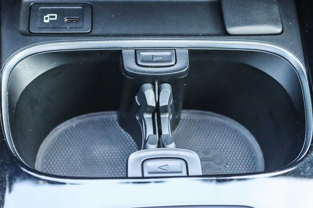 Used 2021 Mercedes-Benz GLA 250 4MATIC image 31