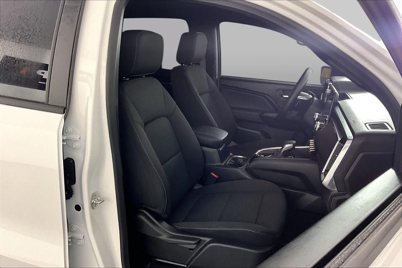 Certified 2026 GMC Canyon Elevation RWD image 9