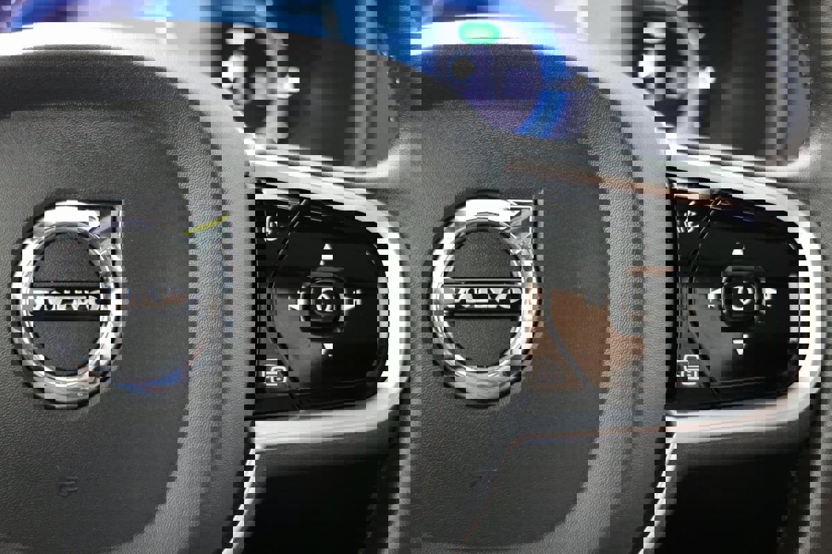 Used 2023 Volvo XC90 T8 Ultimate image 33