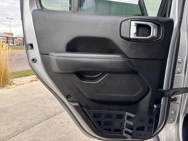 Used 2019 Jeep Wrangler Unlimited Sahara w/ Uconnect 4C Nav & Sound Group image 21