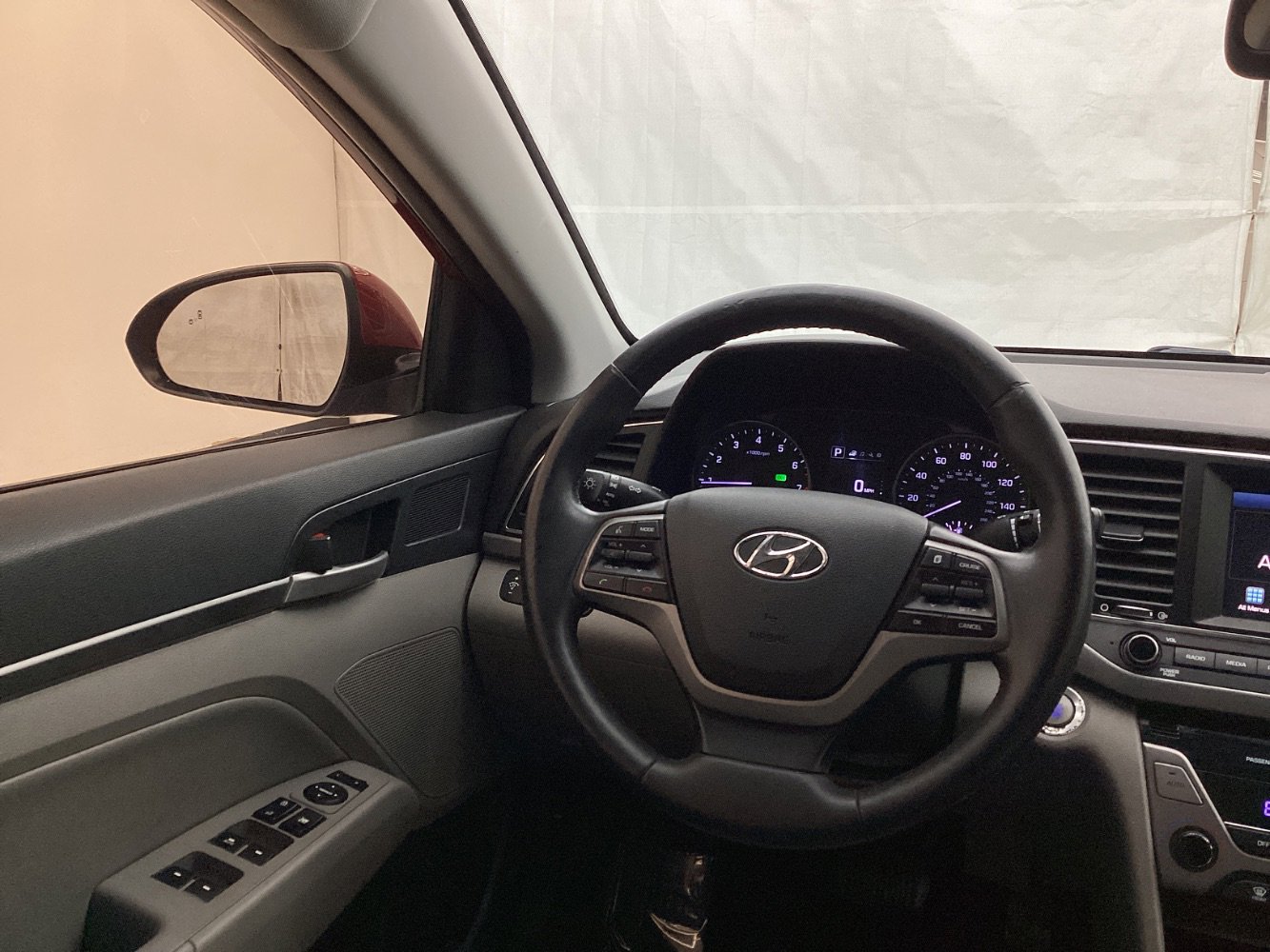 Used 2017 Hyundai Elantra Limited image 30