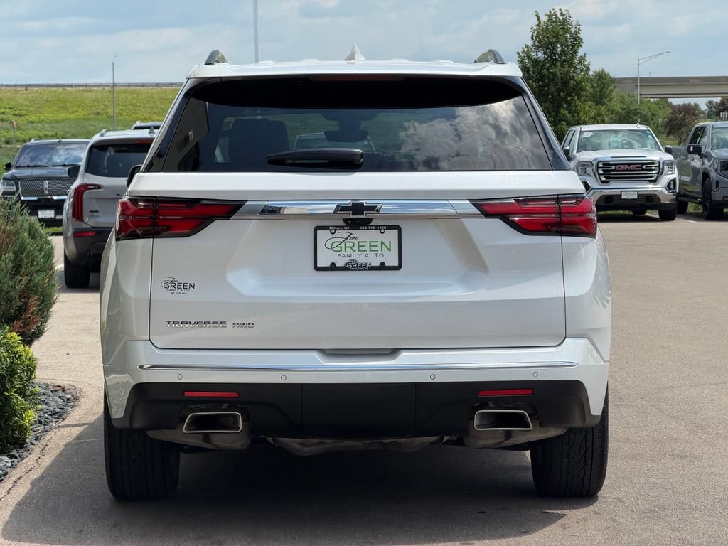 Used 2022 Chevrolet Traverse High Country w/ LPO, Cargo Package AWD/4WD image 8
