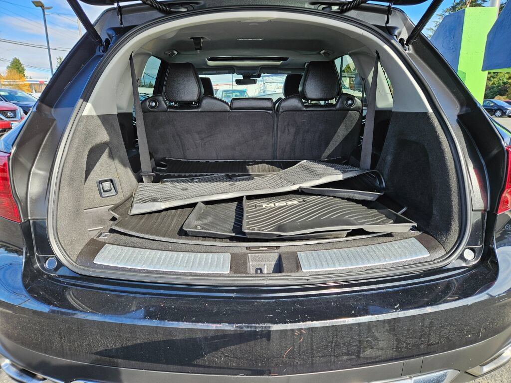 Used 2017 Acura MDX w/ Technology Package AWD/4WD image 9