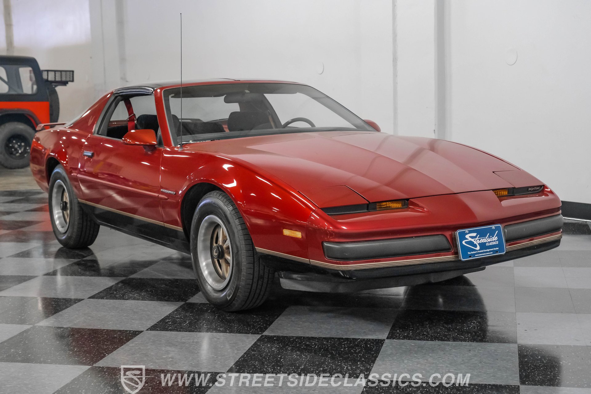 Used 1987 Pontiac Firebird Coupe image 16