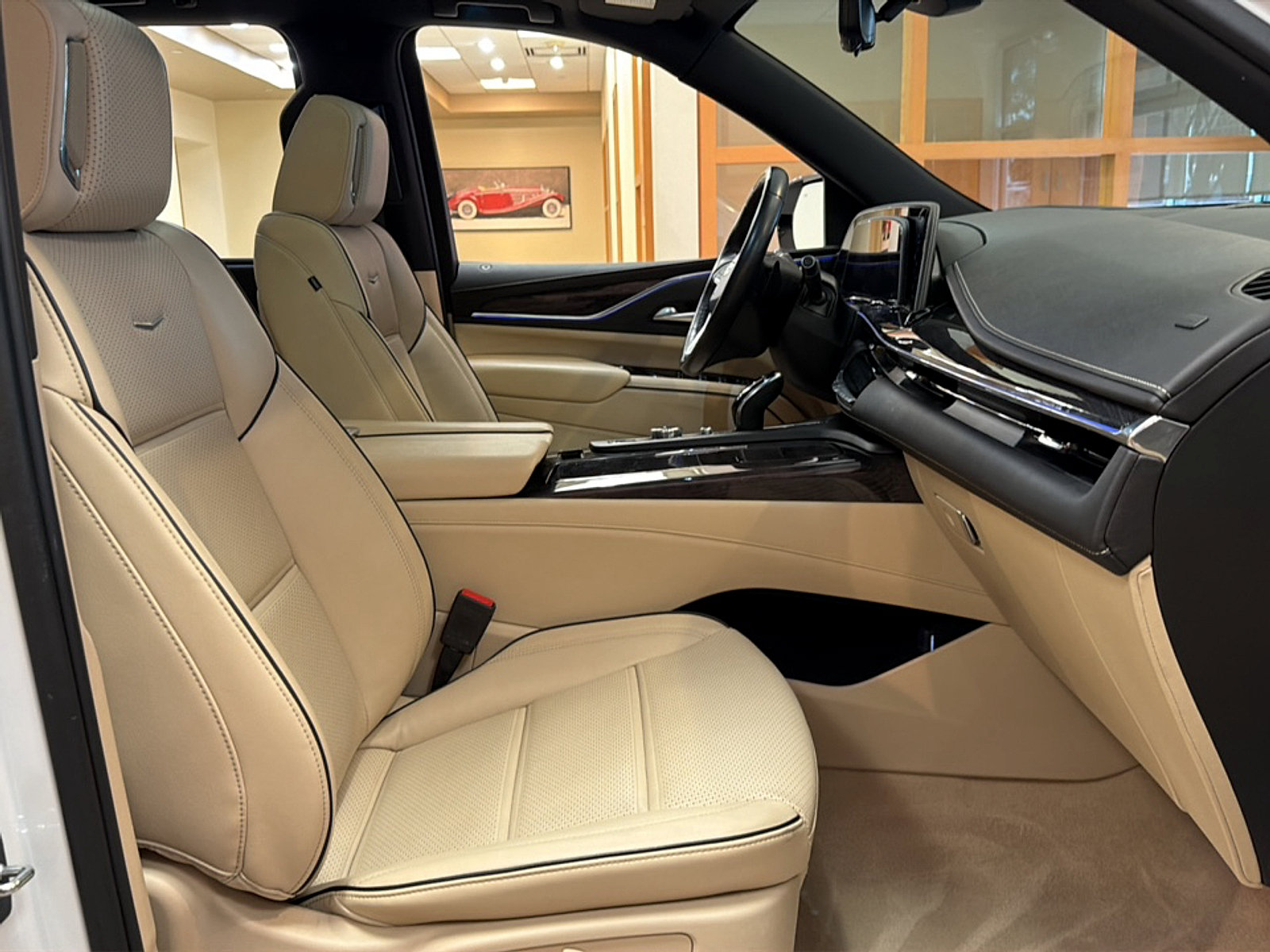 Used 2023 Cadillac Escalade ESV Premium Luxury RWD image 11