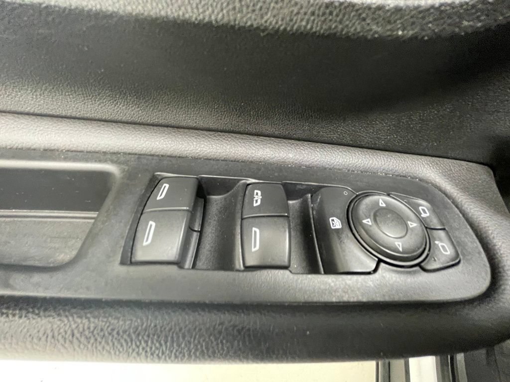 Used 2022 GMC Terrain SLT AWD/4WD image 15