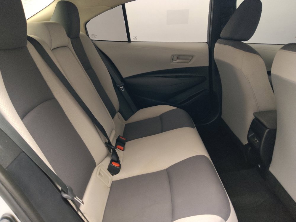Used 2025 Toyota Corolla LE FWD image 19