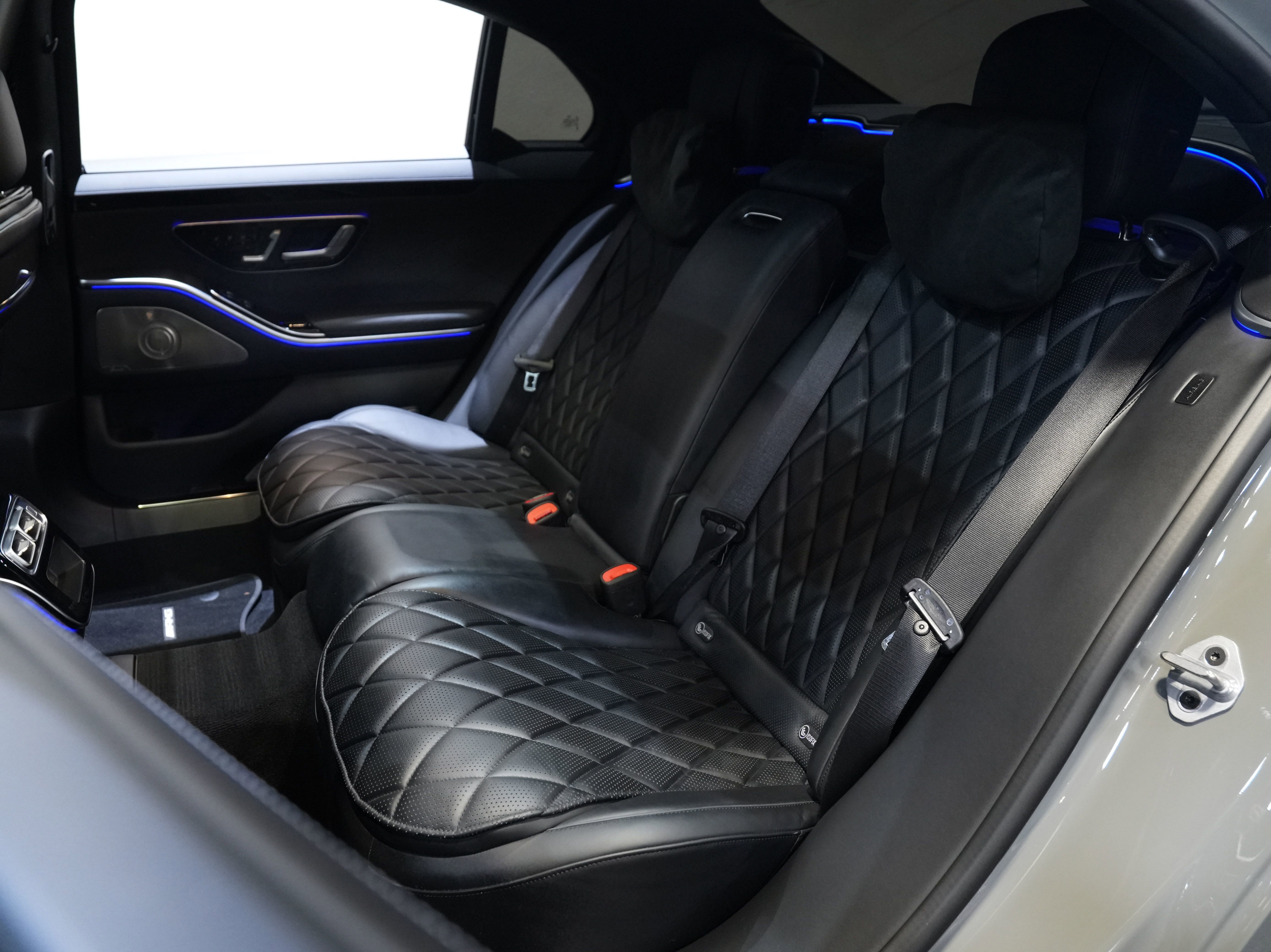 Used 2022 Mercedes-Benz S 580 4MATIC Sedan w/ AMG Line Package image 36