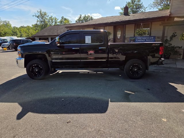 Used 2017 Chevrolet Silverado 3500 LTZ w/ Duramax Plus Package AWD/4WD image 3