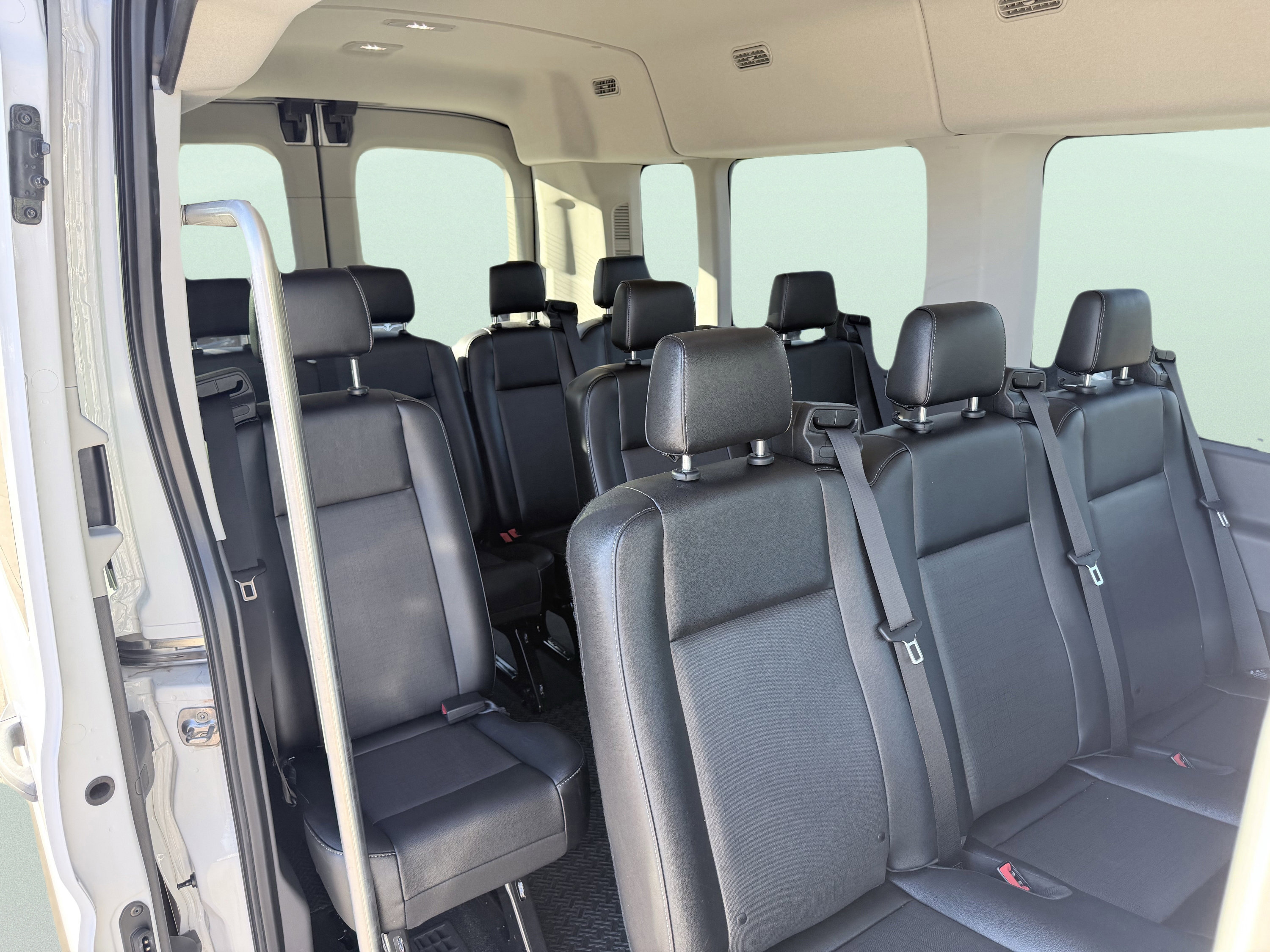 Used 2023 Ford Transit 350 XL image 42