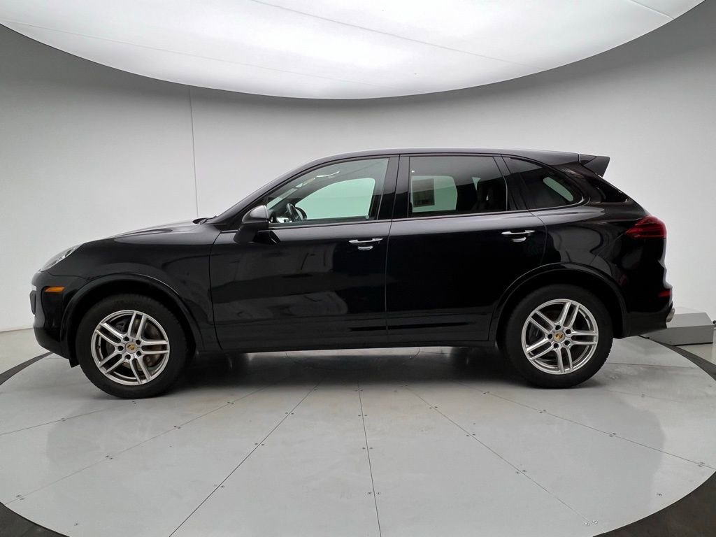 Certified 2018 Porsche Cayenne Platinum Edition image 2