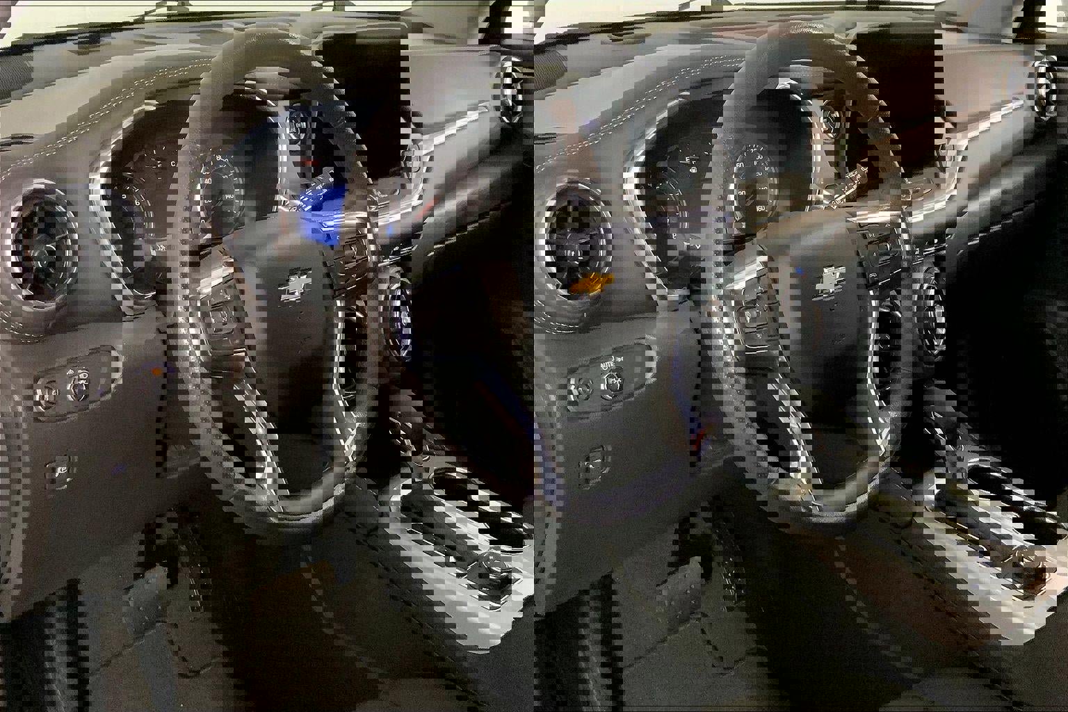 Used 2025 Chevrolet Blazer LT image 14