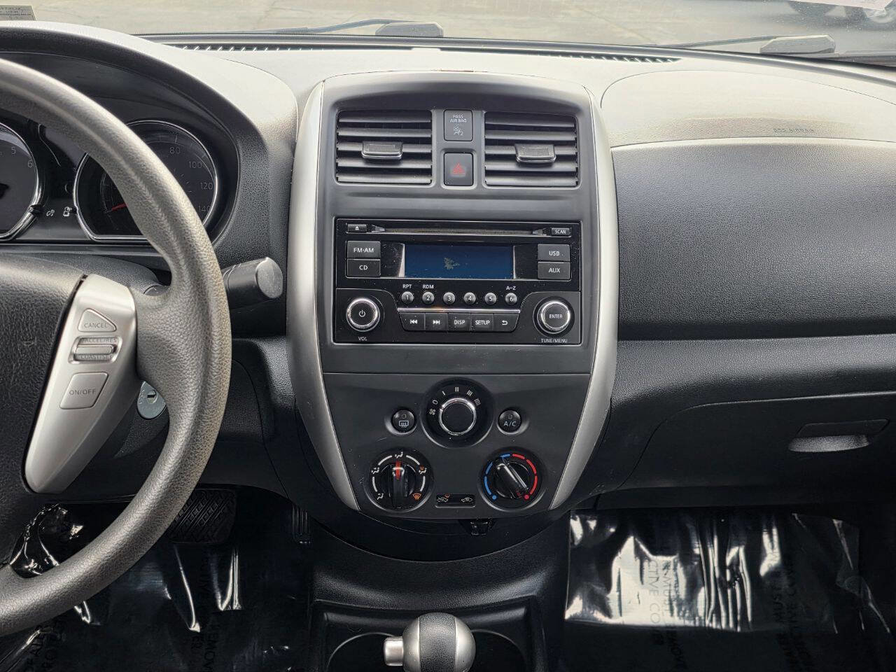 Used 2016 Nissan Versa SV image 15