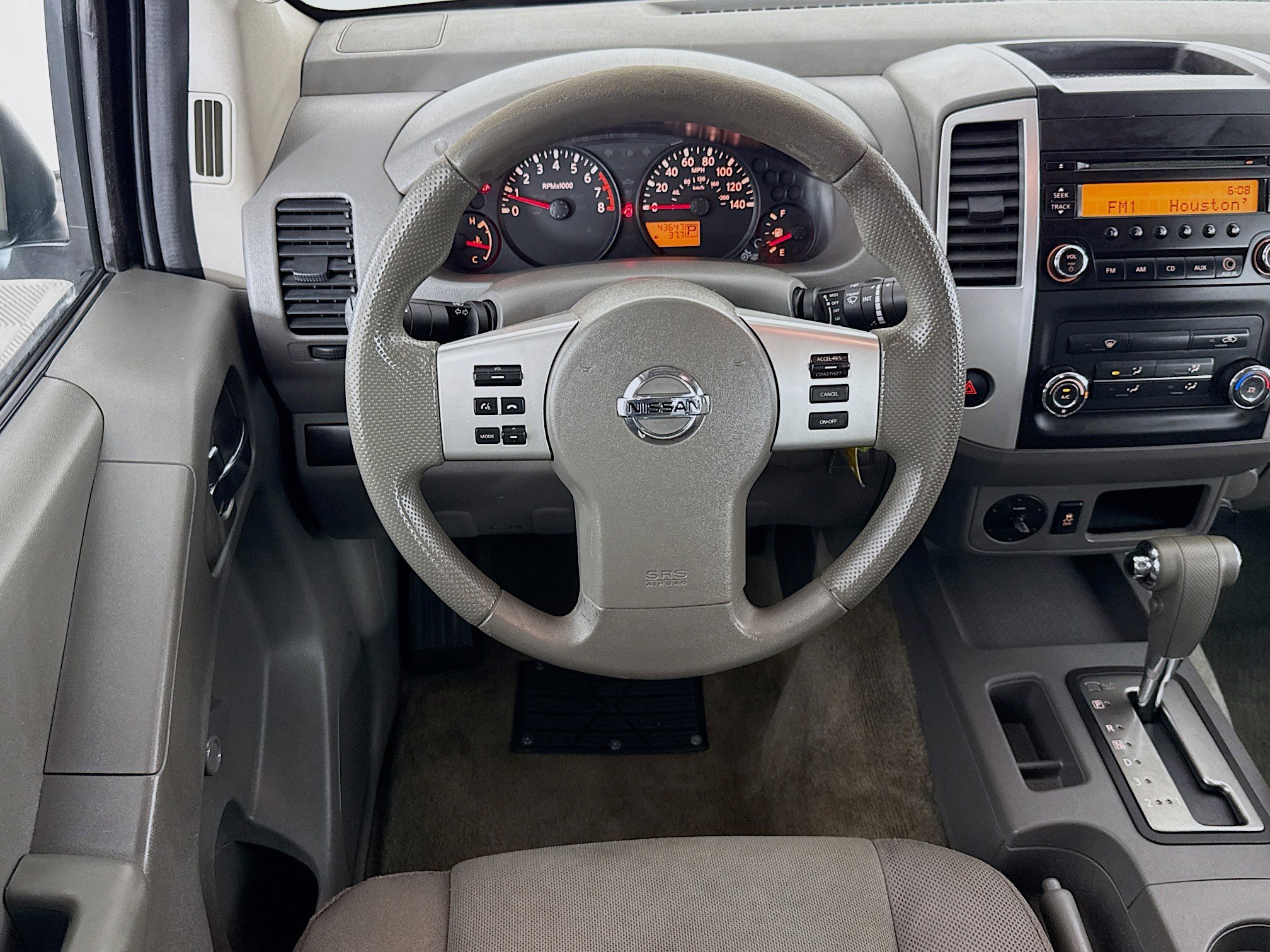 Used 2016 Nissan Frontier S image 16