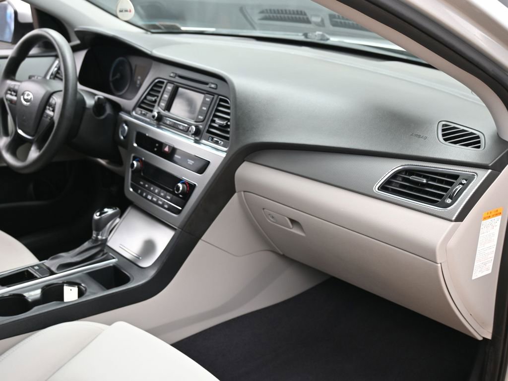 Used 2016 Hyundai Sonata SE FWD image 33