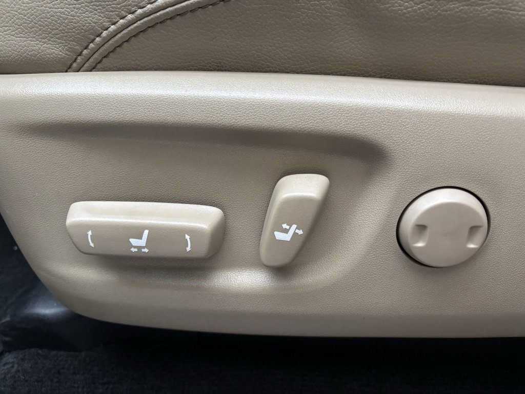 Used 2020 Toyota 4Runner Limited image 14