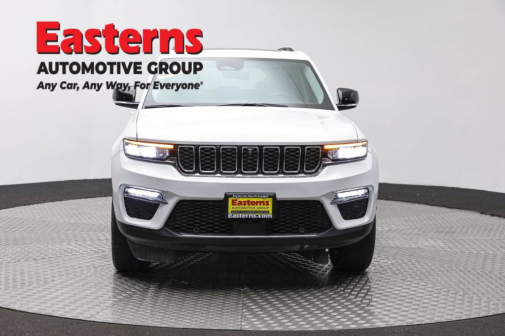 Used 2022 Jeep Grand Cherokee Limited 4xe w/ Luxury Tech Group II AWD/4WD image 2
