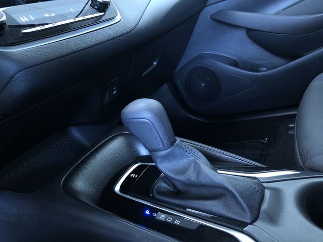 Used 2025 Toyota Corolla LE image 30