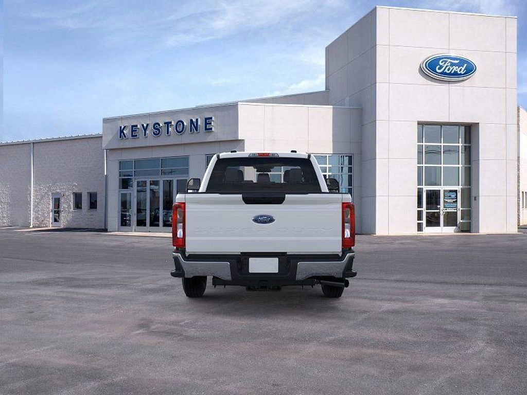Used 2024 Ford F350 XL w/ XL Chrome Package image 5