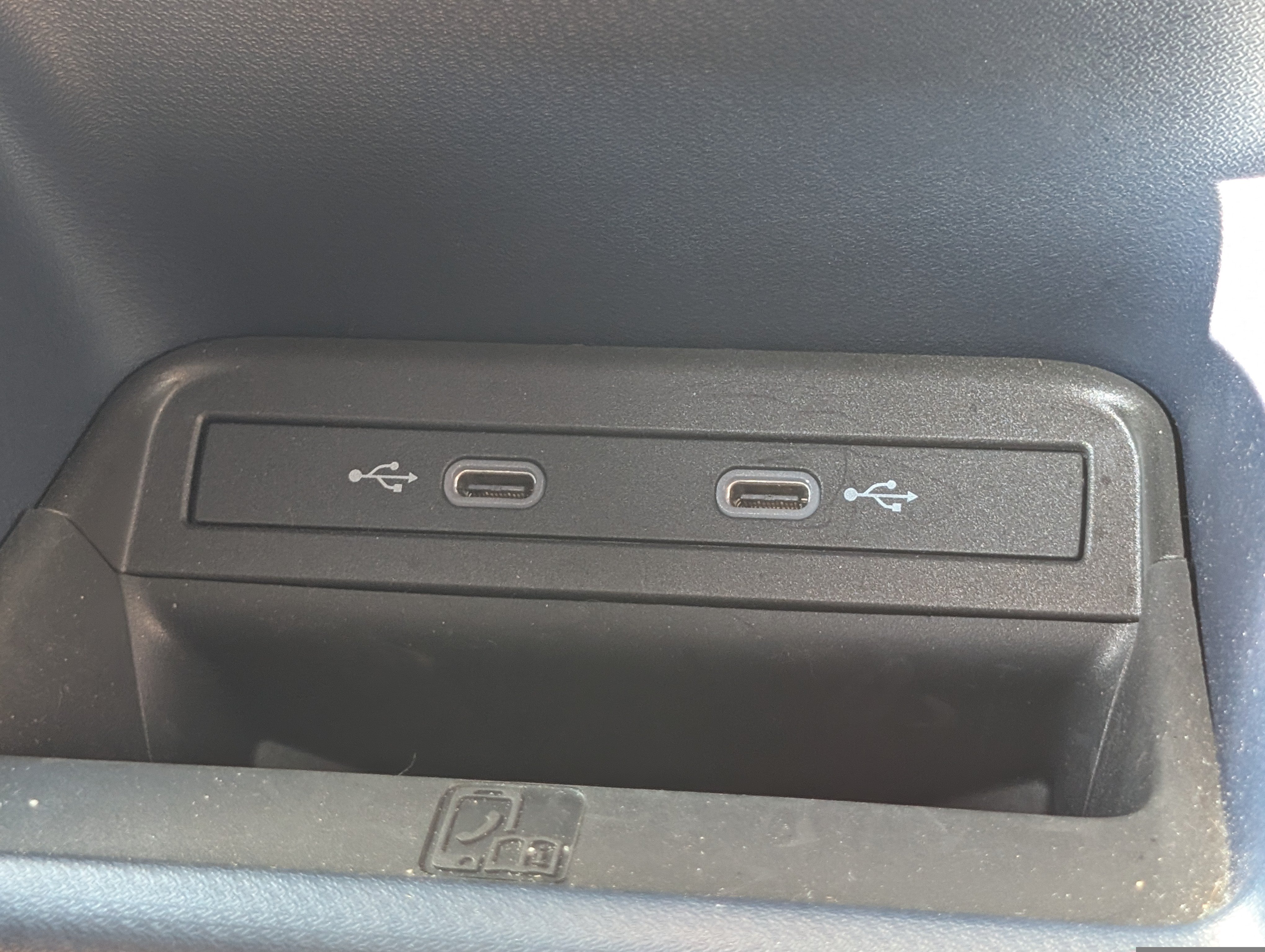 Used 2025 Volkswagen ID. Buzz Pro S Plus RWD image 25