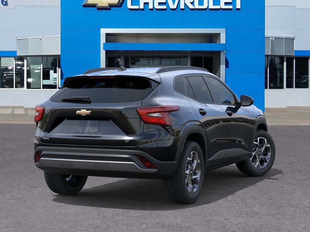 New 2026 Chevrolet Trax LT w/ Sunroof Package FWD image 4
