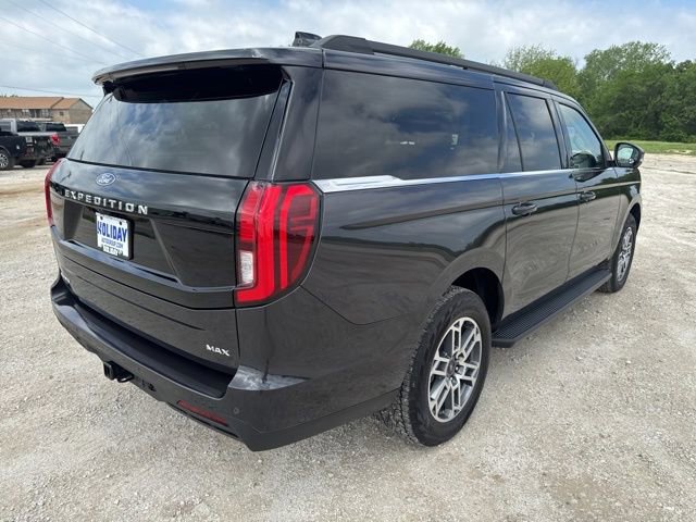 Used 2025 Ford Expedition Max Active AWD/4WD image 7