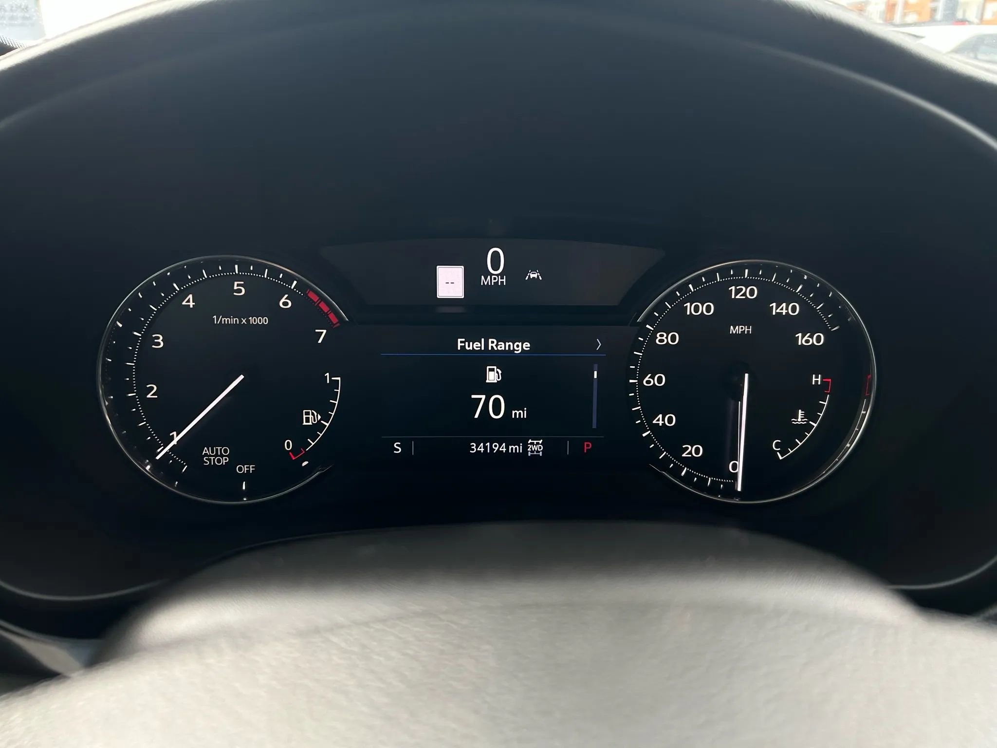 Used 2022 Cadillac XT4 Luxury w/ Cold Weather Package image 17