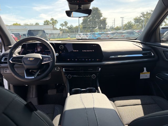 New 2027 Chevrolet Traverse LT w/ Sun and Wheel Package FWD image 22
