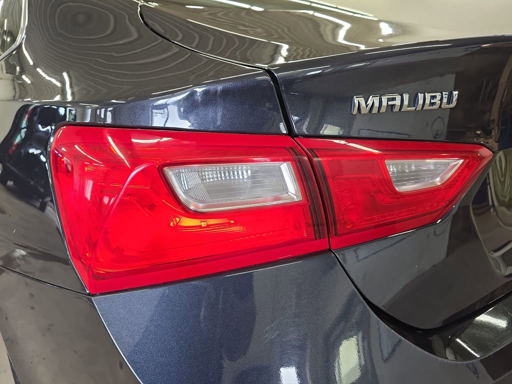Used 2023 Chevrolet Malibu LT FWD image 36