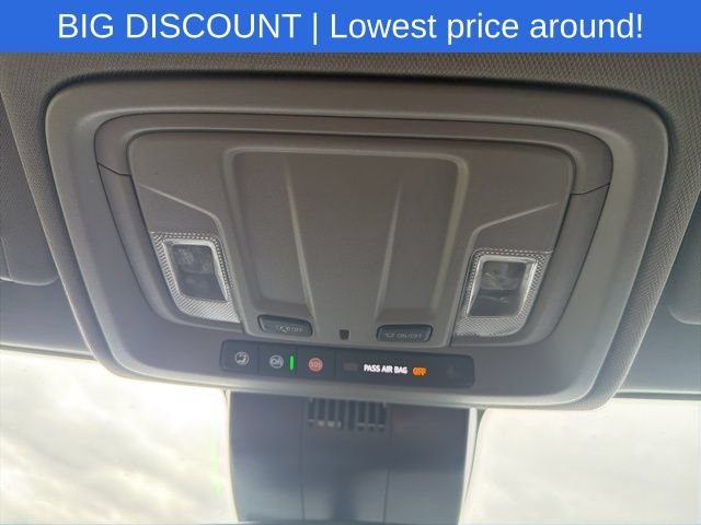 Used 2022 Chevrolet Silverado 1500 LT AWD/4WD image 37