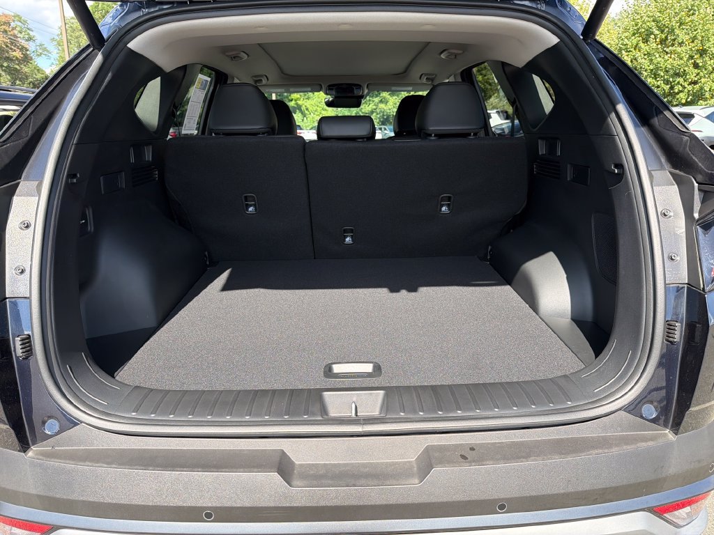 Certified 2025 Hyundai Elantra SEL FWD image 25