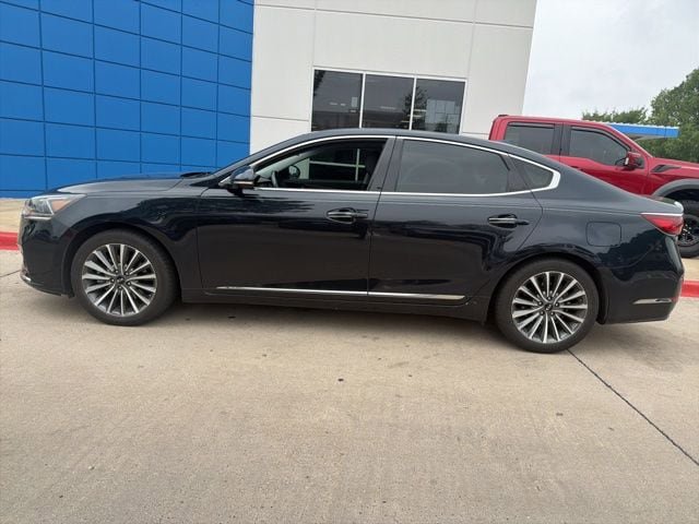 Used 2017 Kia Cadenza Premium FWD image 8